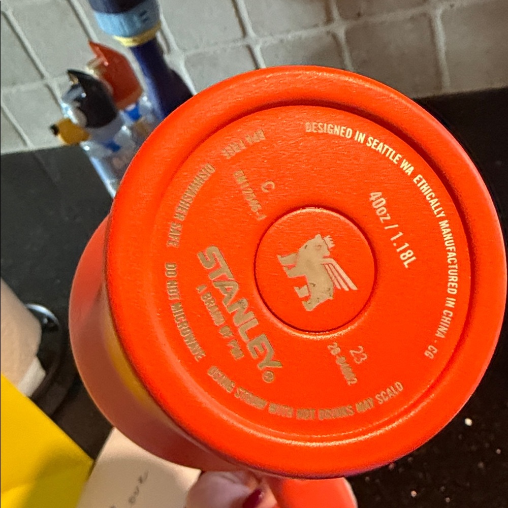 Stanley Vibrant Orange Insulated Mug - Picture 3 of 3